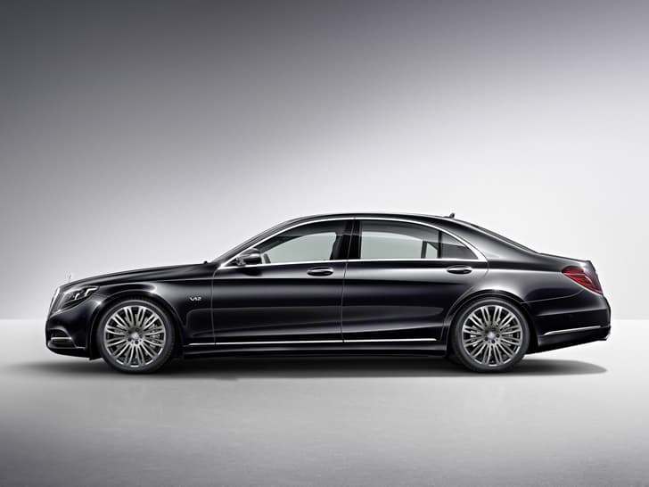 New Mercedes Benz S600 photo gallery